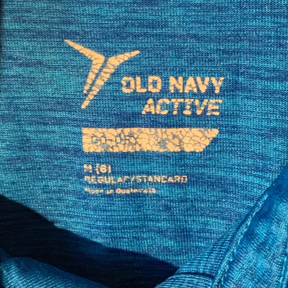 Old Navy Active short sleeve - Picture 2 of 3